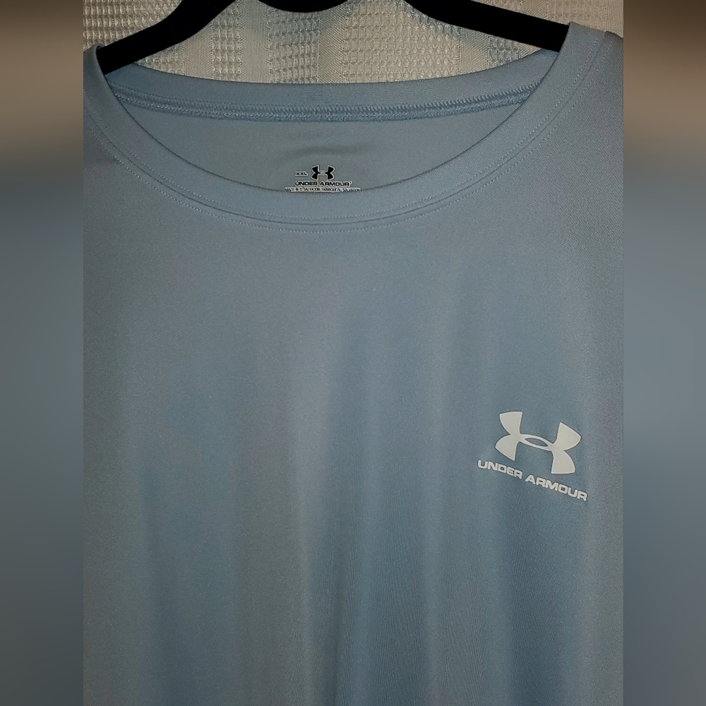 Under Armour Men's Light Blue Pullover